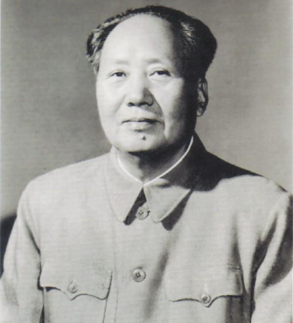 為主席提名澤東，付學費讓其繼續上學，毛主席：八舅父對我有大恩