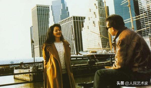 拍出了《渴望》《金婚》《甄嬛傳》等高質量電視劇，被馮小剛戲稱為“二郎神轉世”的鄭曉龍，到底有多牛？