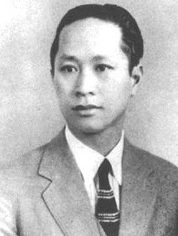 1955年中南海大授銜,4人與元帥軍銜擦肩而過,他們都是誰? 1955年中南海大授銜,4人與元帥軍銜擦肩而過,他們都是誰?