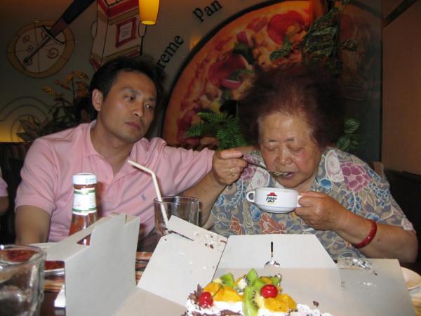 著名演員丁志城：離婚了父愛不缺席，現在女兒催他找物件