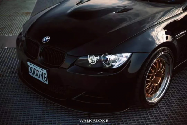 自吸V8絕唱，情懷四門寶馬M3（E90）