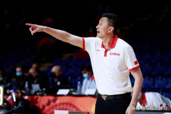 CBA三訊息：楊鳴對衛冕沒信心，杜鋒再展現高情商，李楠迎來曙光