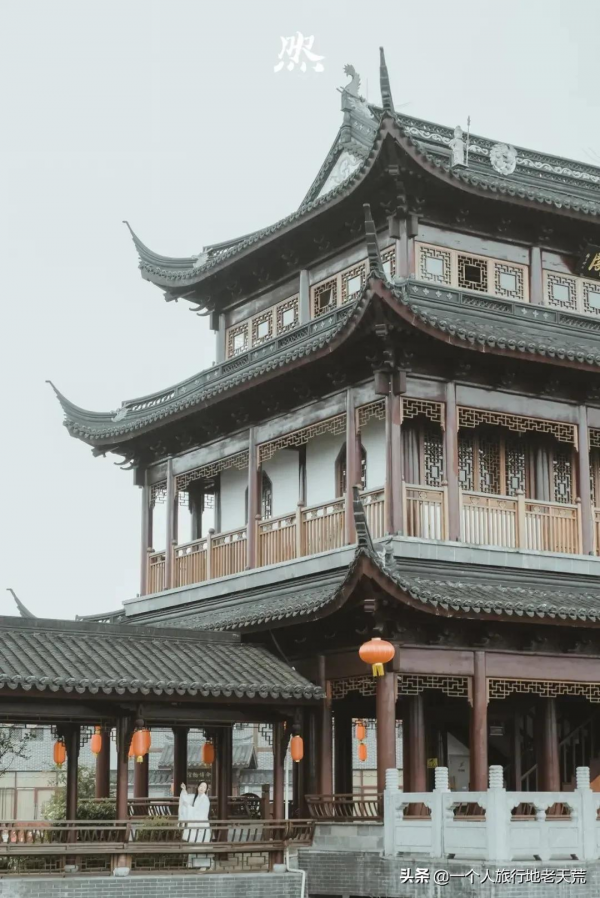 苦等5年終通高鐵！這座比成都還巴適的酒城，為了吃也要去一趟