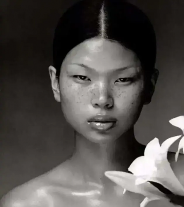 開年王炸《水門橋》，票房破25億，記錄了一段英雄史詩