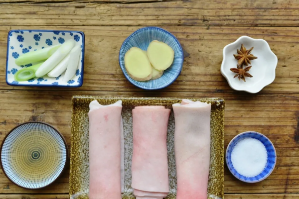 教你9種豬皮的吃法,食材便宜,做法簡單,隨便一弄比肉還香 教你9種豬皮的吃法,食材便宜,做法簡單,隨便一弄比肉還香