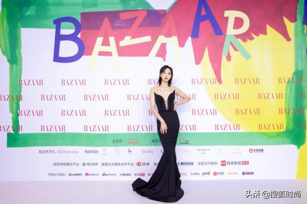 原來,女明星的紅毯造型已經卷到了這些細節 原來,女明星的紅毯造型已經卷到了這些細節