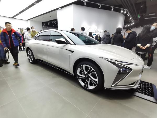 智己汽車釋出IM care一鍵達服務，智己L7將於4月啟動交付