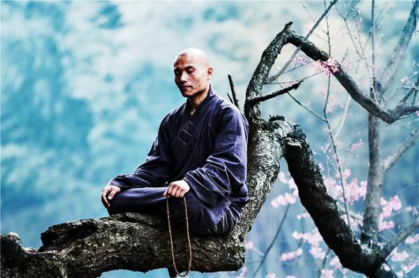 同樣修煉葵花寶典，東方不敗與林遠圖誰更勝一籌？方證給出答案