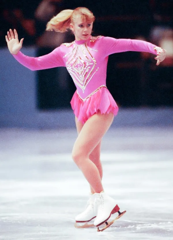 美國花滑女王退役後改打職業拳擊,但很多人不覺勵志反罵罪有應得 美國花滑女王退役後改打職業拳擊,但很多人不覺勵志反罵罪有應得