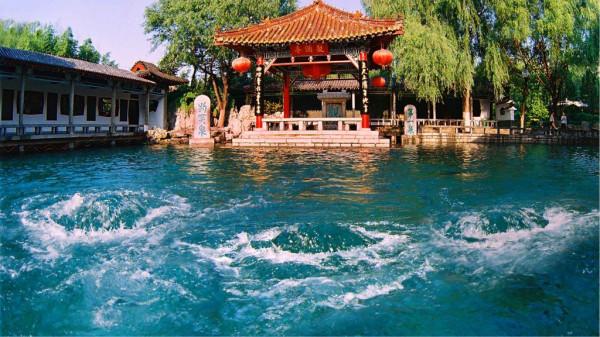 長江和黃河都白白流入大海，我國那麼缺水，為啥不築壩徹底利用？