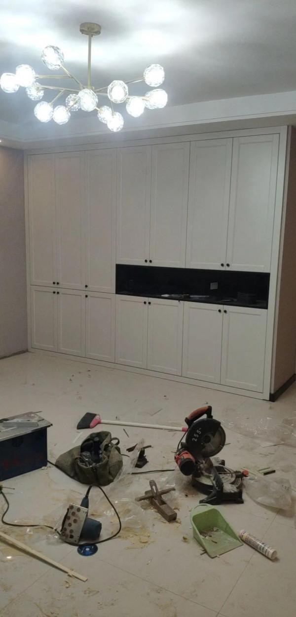 衣櫃量尺失誤原來可以這樣彌補