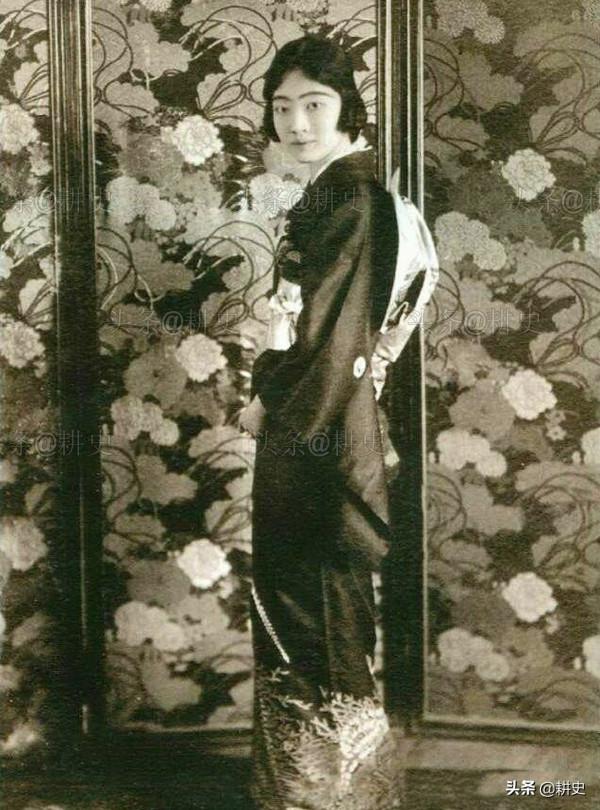 23張罕見照：慈禧坐兒媳婦中間，貴婦酷似女明星，日軍推倒國父像