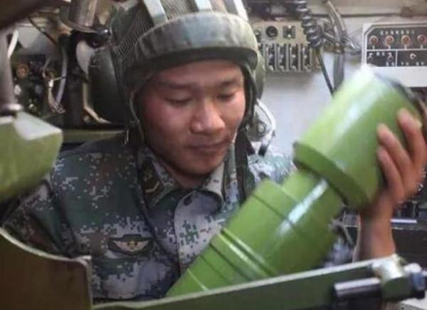 一發把敵人噴成篩子：99A坦克少為人知的炮射霰彈