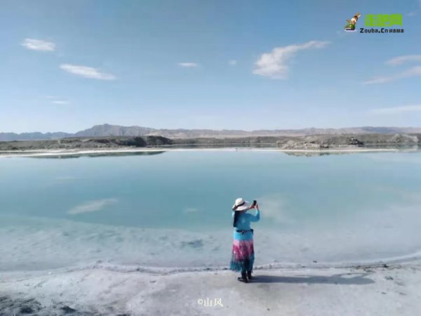 退休工人老兩口吃住在車上，養老金自駕遊，十年走遍中國