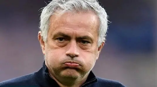 羅馬聯賽疑遭針對 穆帥怒噴裁判：你是尤文派來的嗎