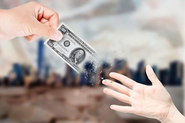 1998年，索羅斯被俄羅斯“關門打狗”，鉅虧離場