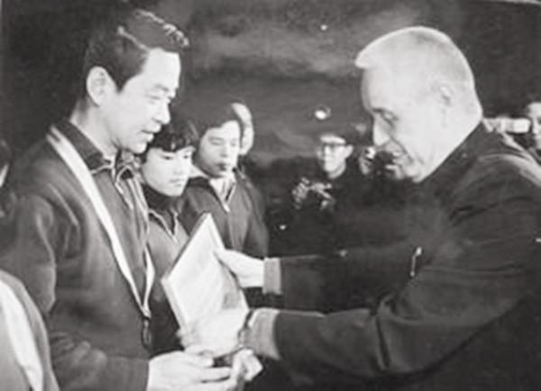 段君毅:曾是兩省的省委書記,不搞特殊,兒子僅是副科級 段君毅:曾是兩省的省委書記,不搞特殊,兒子僅是副科級