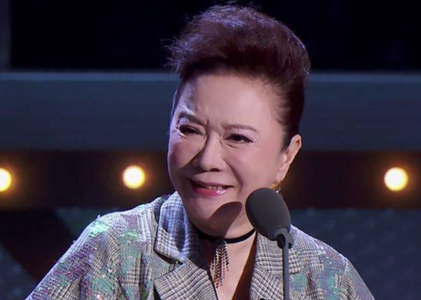 越整越難看後遺症一堆的9位女星！臉像鞋拔子，不敢做大表情