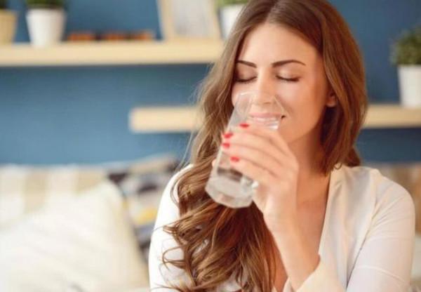 早起喝溫水,相當於喝“細菌”?很多人還不明白,聽聽醫生的回答 早起喝溫水,相當於喝“細菌”?很多人還不明白,聽聽醫生的回答