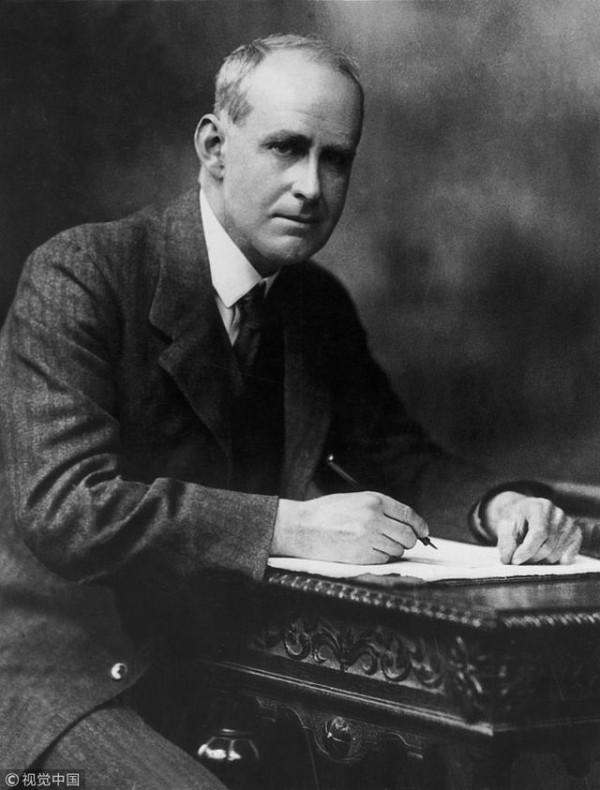 歷史上的今天 | 第一個用英語宣講相對論的科學家愛丁頓逝世 歷史上的今天 | 第一個用英語宣講相對論的科學家愛丁頓逝世