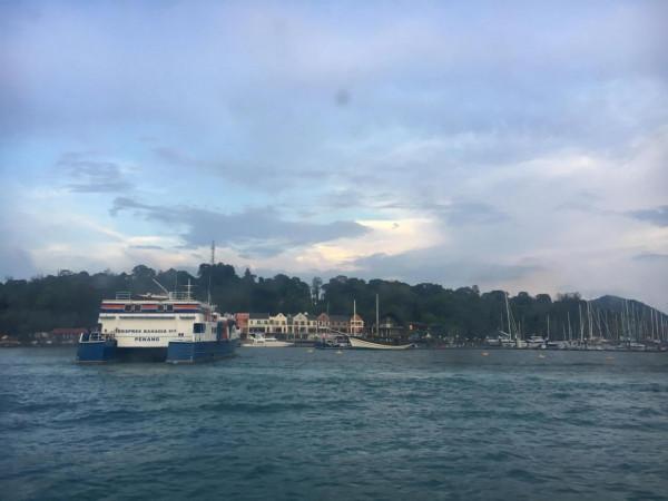 揭開面紗之蘭卡威，遙望天空之橋，探訪神秘島嶼與紅鷹的一場約會