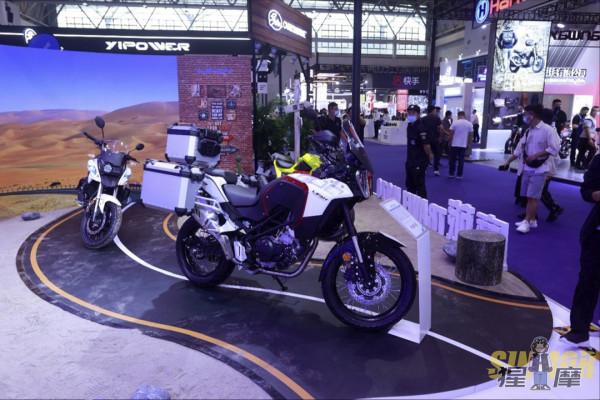 重慶摩博會 力帆神秘新車KPT400正式公佈 首發預售100臺