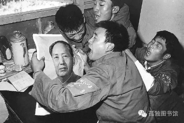 塵封記憶 我參加主席追悼大會