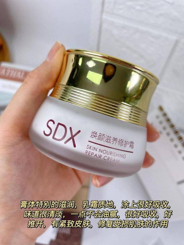 有肥胖紋的姐妹快來看啊！終於找到可以淡化肥胖紋的方法了