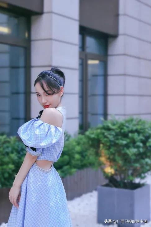 演員白雪的時尚秘語:我喜歡褲裝的帥氣,也愛旗袍的復古 演員白雪的時尚秘語:我喜歡褲裝的帥氣,也愛旗袍的復古