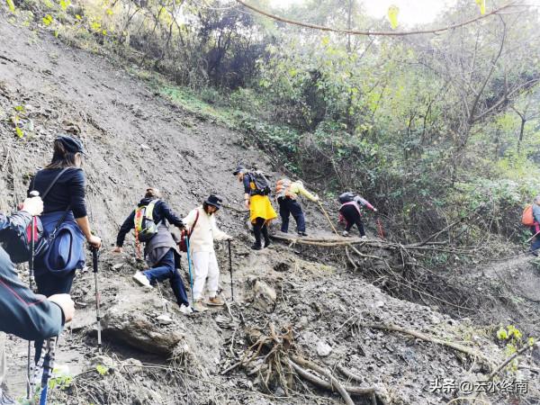 西安驢友最愛爭論的話題：秦嶺這兩座山的紅葉，哪一個更值得去？