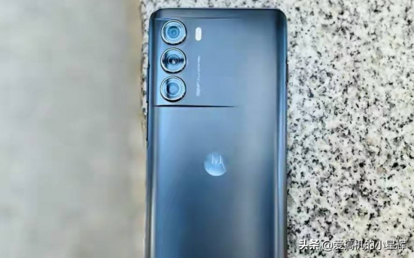 一億畫素+12GB+256GB,重回2399元,5000mAh大續航旗艦售價親民 一億畫素+12GB+256GB,重回2399元,5000mAh大續航旗艦售價親民