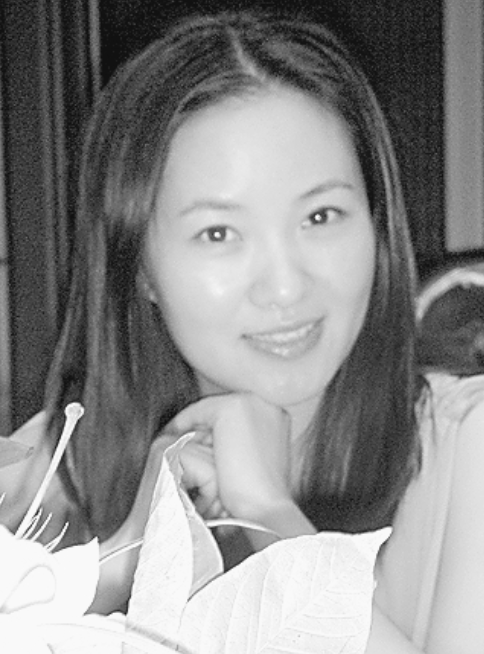 軍旅歌唱家雷佳：連登春晚舞臺12次，身家上億，丈夫身份不一般