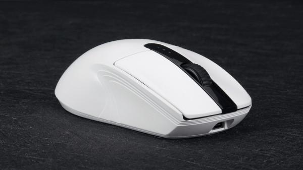 達爾優A900輕量化無線遊戲滑鼠評測：手感出眾，強勁效能