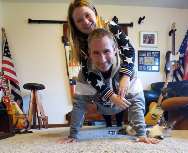 卡羅爾:每天做4000個俯臥撐,打破了365天做俯臥撐的世界紀錄 卡羅爾:每天做4000個俯臥撐,打破了365天做俯臥撐的世界紀錄