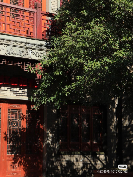 有了美美的漢服,是不得有些古色古香的地點拍照,來看看景點吧 有了美美的漢服,是不得有些古色古香的地點拍照,來看看景點吧