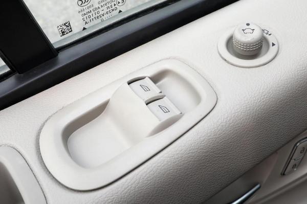 想買舒適寬敞的MPV，可以看看途睿歐，配空氣懸掛、雙側滑門