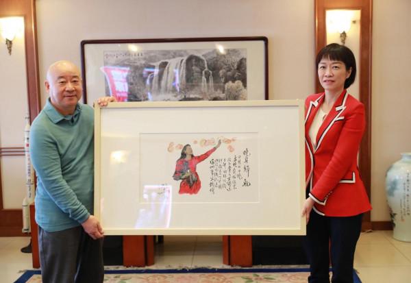 《晚舟歸航》！畫家範揚畫贈華為