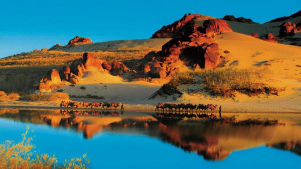 落日斜波暮水明 盤點塞上壯美湖泊秋色