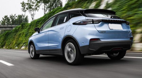 幾何C迎來中期改款，續航依舊550km，究竟帶來了哪些改變？