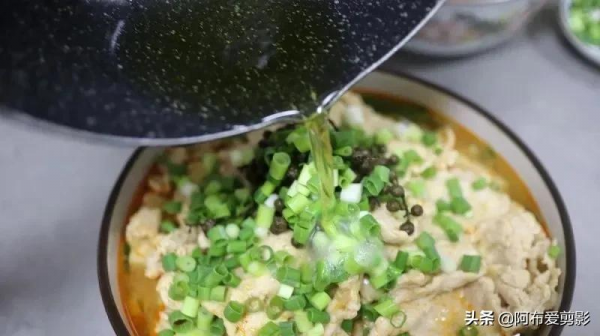 水煮肉片的家常做法，嫩滑鮮香