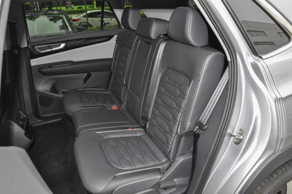 SUV還是五座的價效比高，這三款車，不但安全，家人坐著也舒服