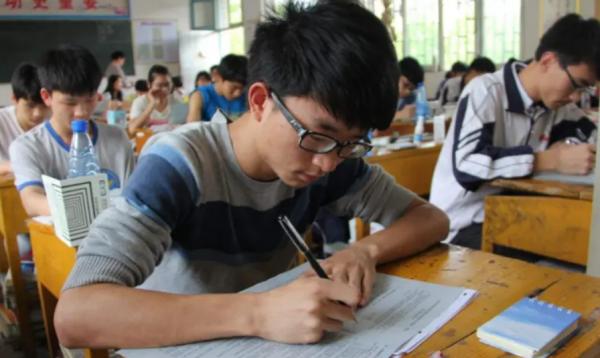 孩子腦子聰不聰明,從哪門學科成績能看出來?資深教師說出實情 孩子腦子聰不聰明,從哪門學科成績能看出來?資深教師說出實情