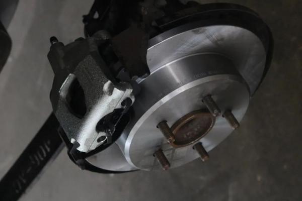 怪獸修車：翻新一輛“殘破不堪”08年大捷龍，最終滿血復活變新車