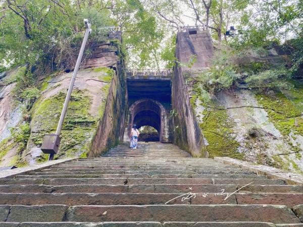 重慶市潼南區有一處奇觀,與北京天壇迴音壁齊名,遊客都歎為觀止 重慶市潼南區有一處奇觀,與北京天壇迴音壁齊名,遊客都歎為觀止