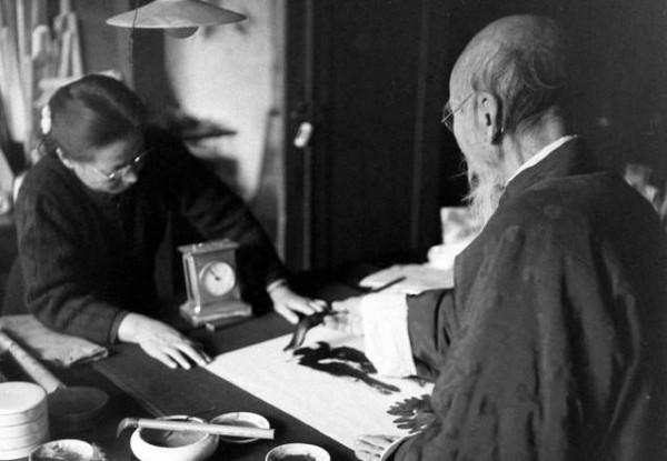 毛澤東設宴邀請齊白石，感謝贈送國畫，齊白石：我什麼時候送過畫