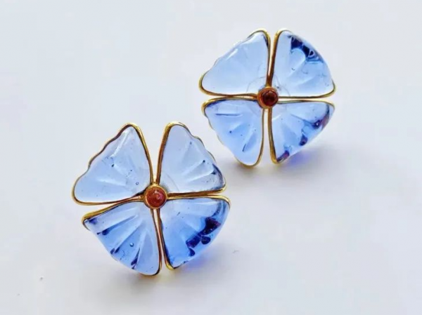 新年第一波種草，我看王鷗行