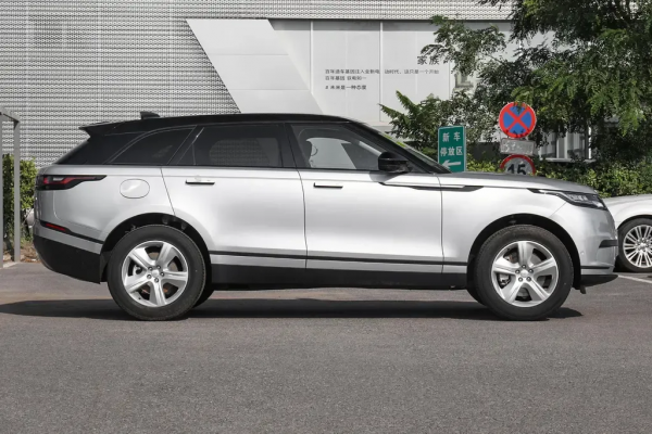 配2.0T發動機爆發250匹馬力,車長4811mm,攬勝星脈實力如何? 配2.0T發動機爆發250匹馬力,車長4811mm,攬勝星脈實力如何?