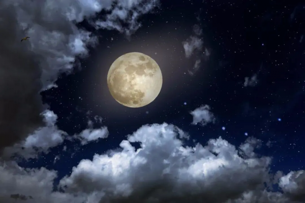 沒有嫦娥和玉兔,俄羅斯的月亮忙著和太陽吵架 沒有嫦娥和玉兔,俄羅斯的月亮忙著和太陽吵架