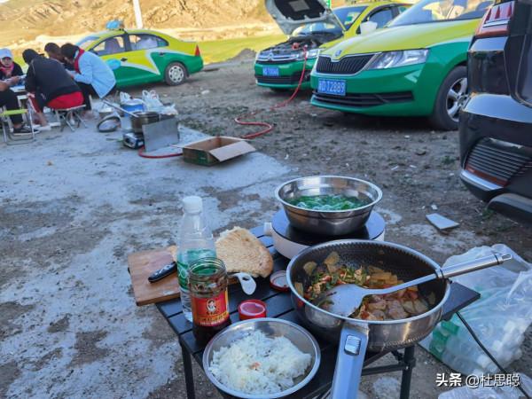 漢EV自駕新疆，在冰溝和計程車駐車做飯，越聊他們越想換電動車