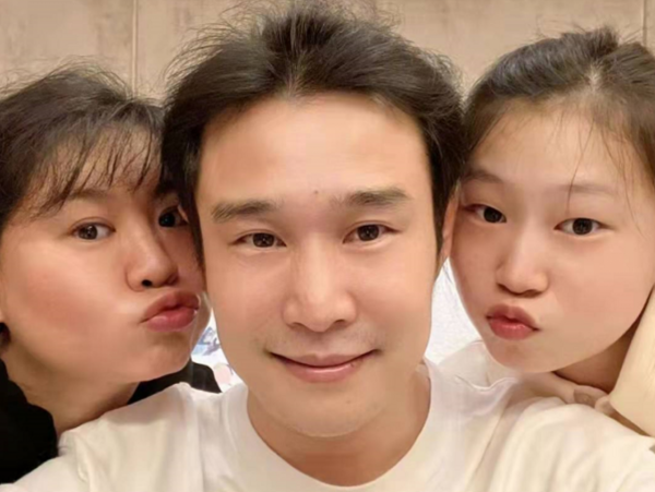 27位明星的跨年，有人翻車，有人悶聲幹了件大事上了《新聞聯播》